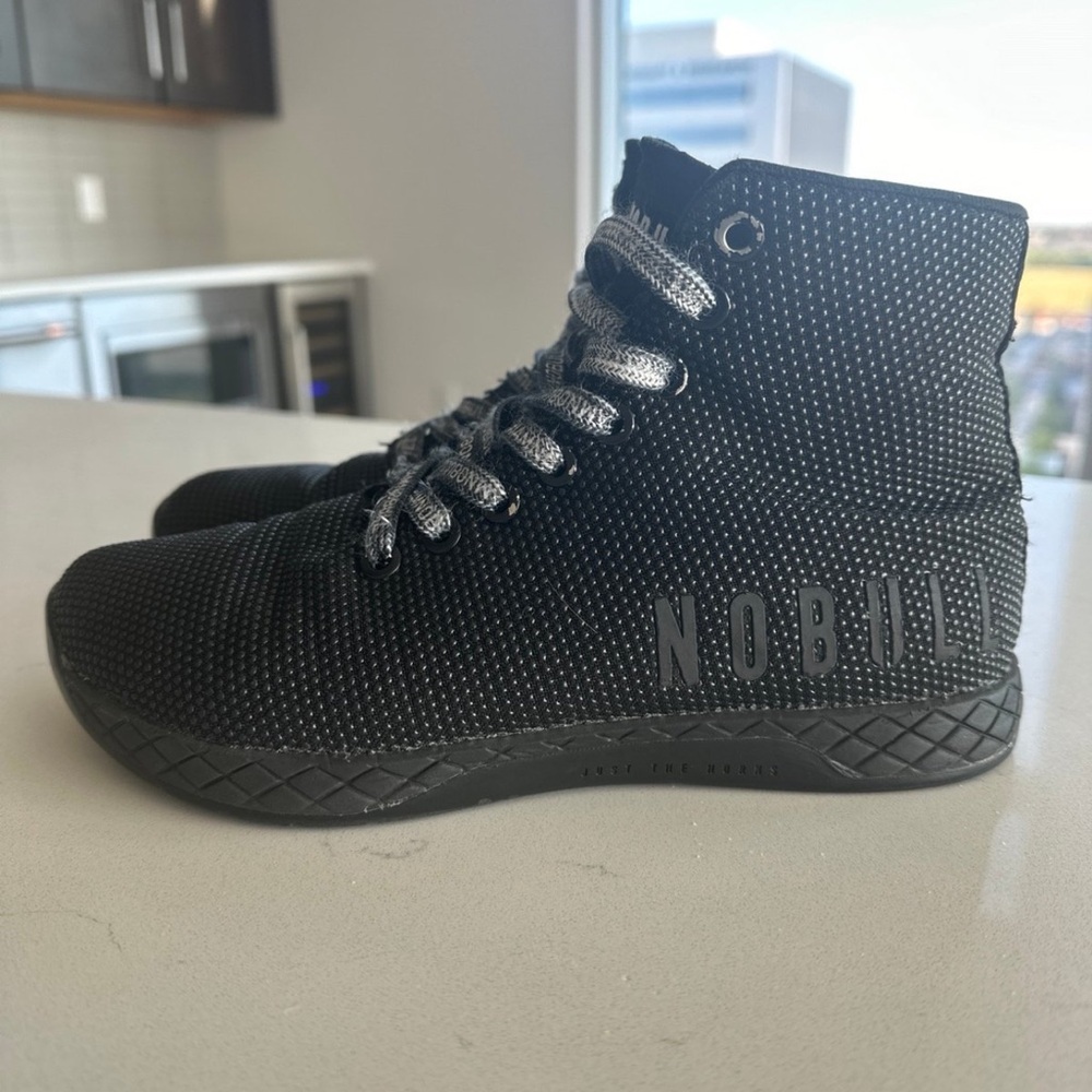 NoBull High Top Trainers Size 6.5